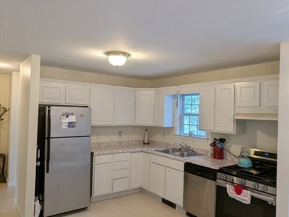 14 Robey Street 14, Boston MA 02119