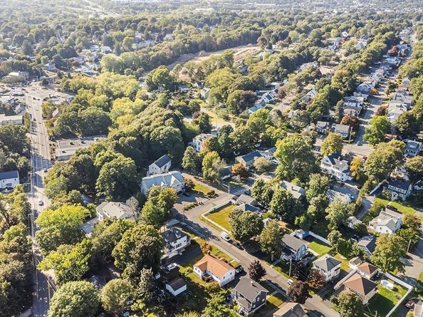 39 Morrison Rd, Braintree MA 02184