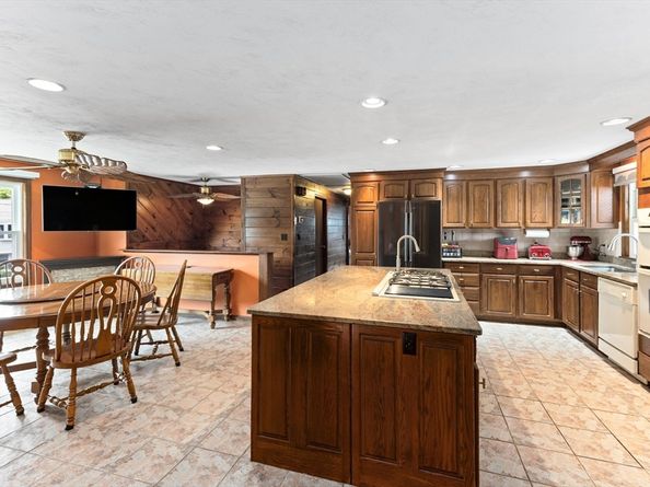 55 Turner Rd, Rockland MA 02370