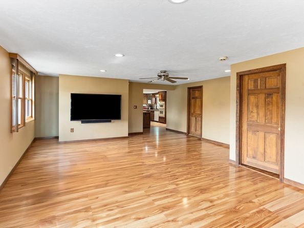 55 Turner Rd, Rockland MA 02370