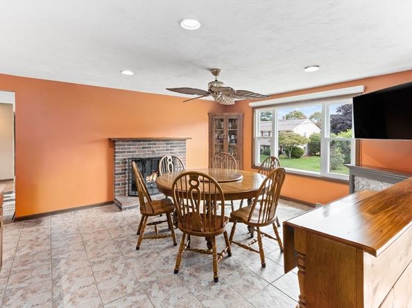55 Turner Rd, Rockland MA 02370