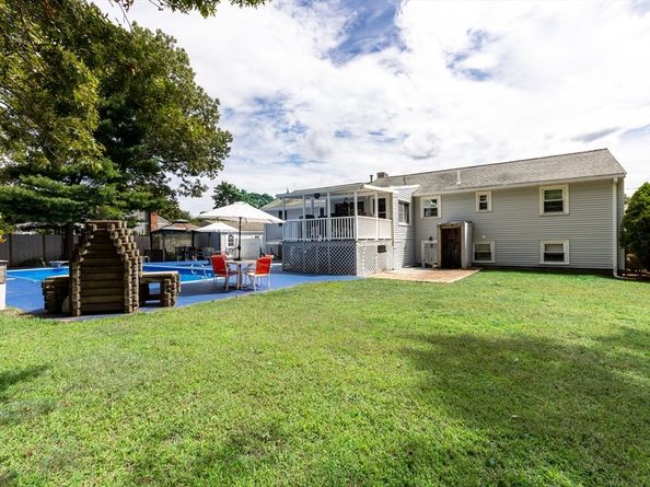 55 Turner Rd, Rockland MA 02370