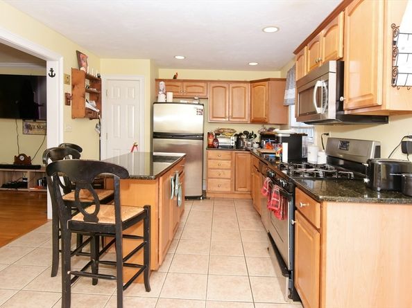 966 Washington St 2, Weymouth MA 02189
