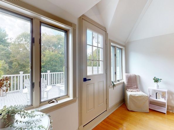22 Old Cambridge Tpke, Lincoln MA 01773