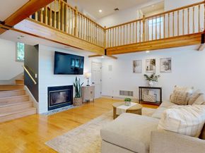 22 Old Cambridge Tpke, Lincoln MA 01773