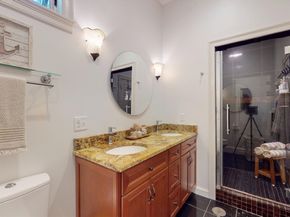22 Old Cambridge Tpke, Lincoln MA 01773