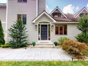 22 Old Cambridge Tpke, Lincoln MA 01773