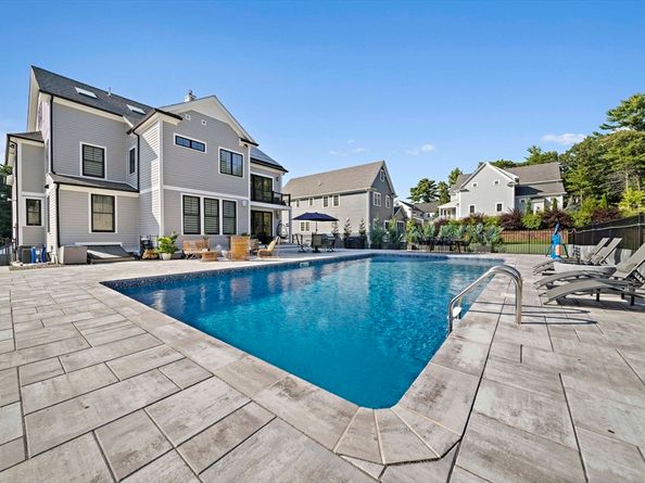 116 Indian Ln, Canton MA 02021