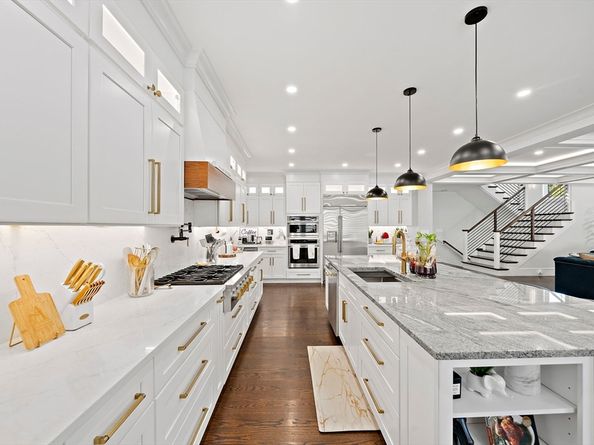 116 Indian Ln, Canton MA 02021