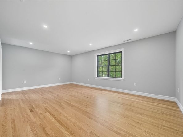 185 Lexington Street, Woburn MA 01801