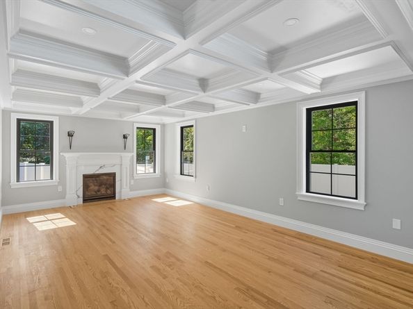 185 Lexington Street, Woburn MA 01801