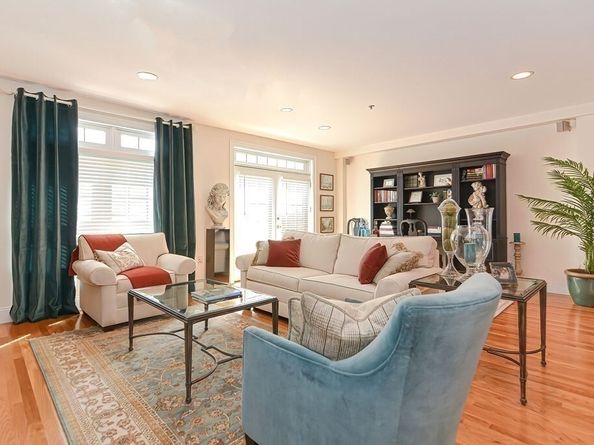 1306 Columbia Rd 1C, Boston MA 02127