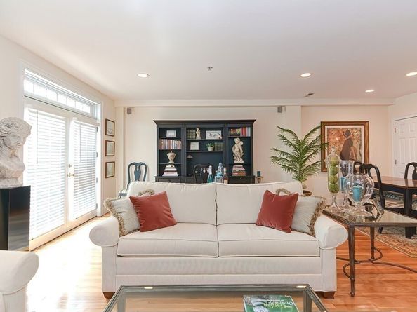 1306 Columbia Rd 1C, Boston MA 02127