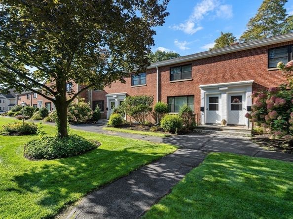 158 Church Street 158, Waltham MA 02452