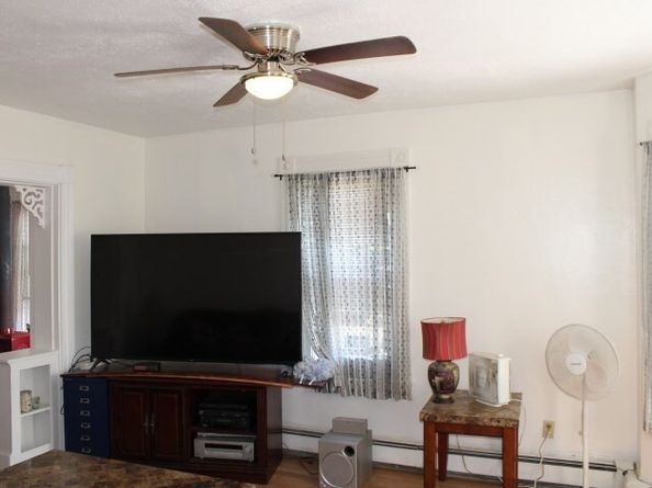 78 Grove St, Gloucester MA 01930