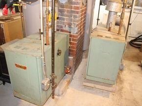 78 Grove St, Gloucester MA 01930