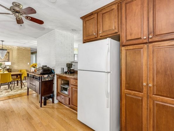 232 Bates Rd, Brockton MA 02302