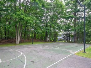 6 Mountain View Dr, Framingham MA 01701