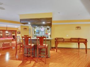 6 Mountain View Dr, Framingham MA 01701