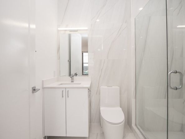 340 West 2nd Street 19, Boston MA 02127