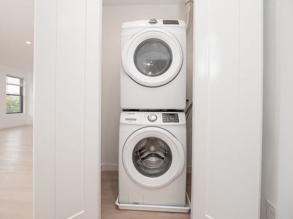 340 West 2nd Street 19, Boston MA 02127