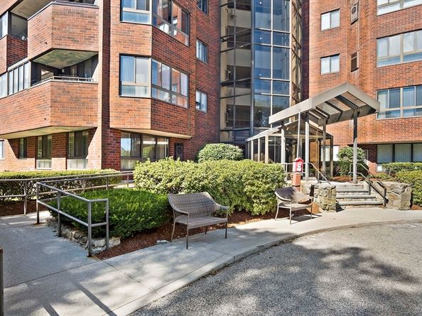 200 Burkhall 803, Weymouth MA 02190