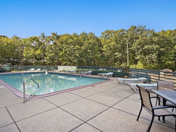 200 Burkhall 803, Weymouth MA 02190
