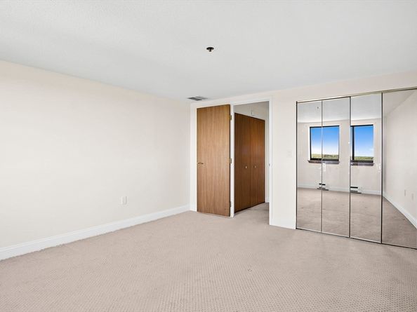 200 Burkhall 803, Weymouth MA 02190