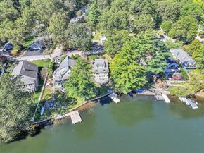 210 Barton Rd, Stow MA 01775