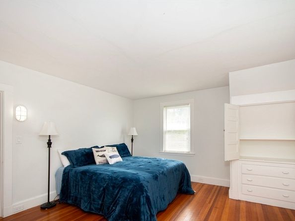 90 Shore Ave, Quincy MA 02169