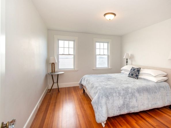 90 Shore Ave, Quincy MA 02169