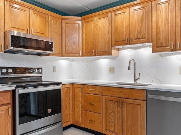 190 High Street 605, Medford MA 02155