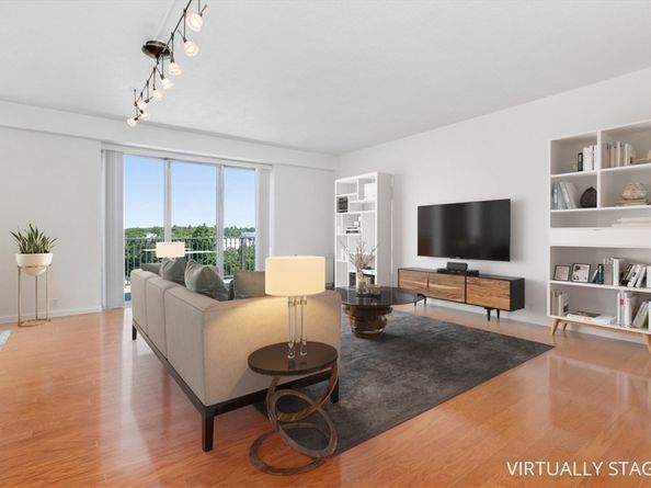 280 Boylston St PH10, Newton MA 02467