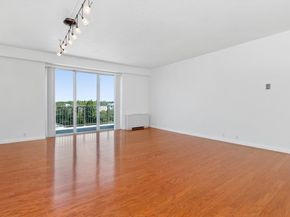 280 Boylston St PH10, Newton MA 02467