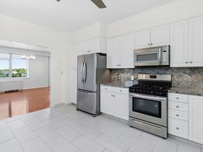 280 Boylston St PH10, Newton MA 02467