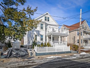 127 Selwyn St