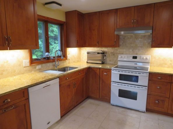 8 Talbot Road, Canton MA 02021