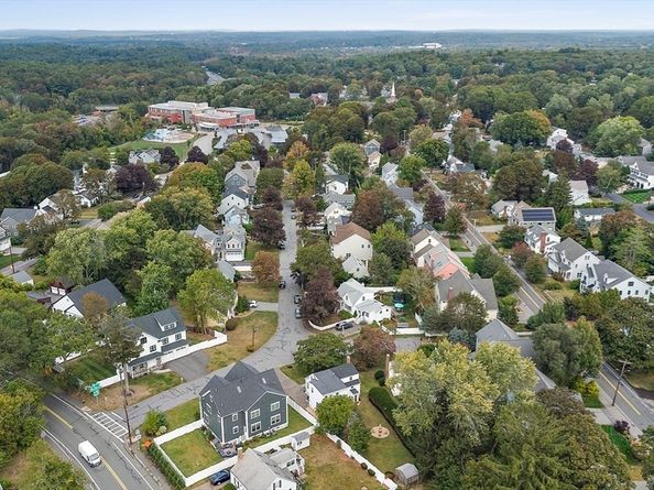 5 Leroy Rd, Lexington MA 02421