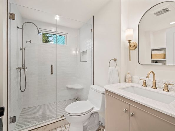 5 Leroy Rd, Lexington MA 02421