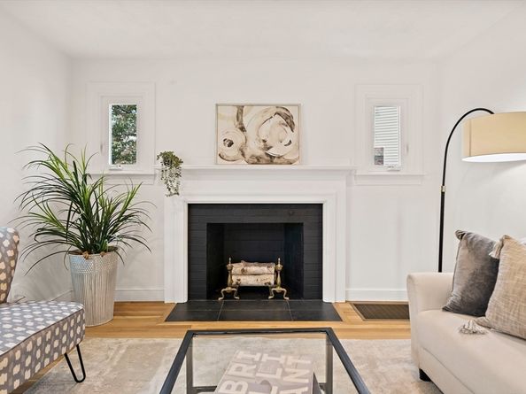 5 Leroy Rd, Lexington MA 02421