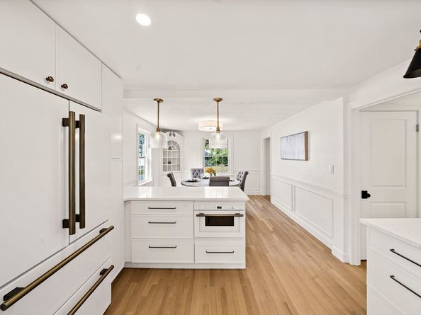 5 Leroy Rd, Lexington MA 02421