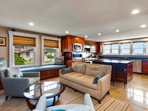 13 Phillips Ave, Rockport MA 01966