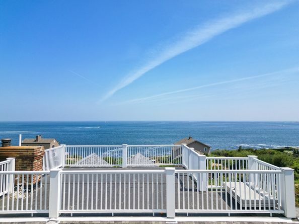 13 Phillips Ave, Rockport MA 01966