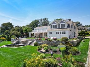 13 Phillips Ave, Rockport MA 01966