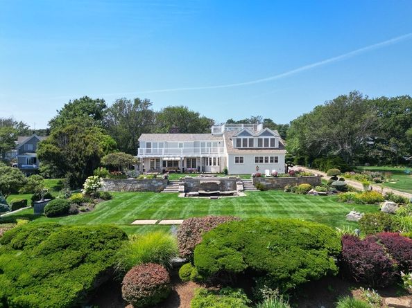 13 Phillips Ave, Rockport MA 01966