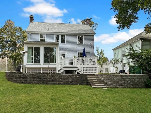 24 York St, Andover MA 01810