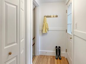 24 York St, Andover MA 01810