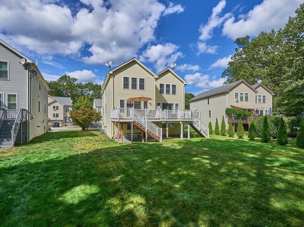 39 Meola Ave, Worcester MA 01606