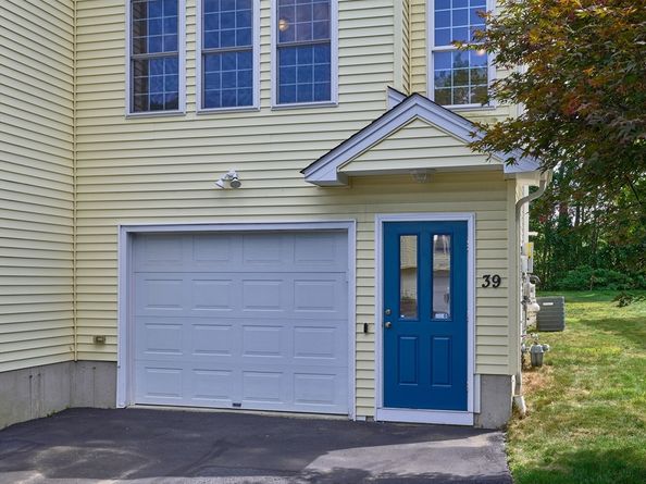39 Meola Ave, Worcester MA 01606