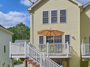 39 Meola Ave, Worcester MA 01606